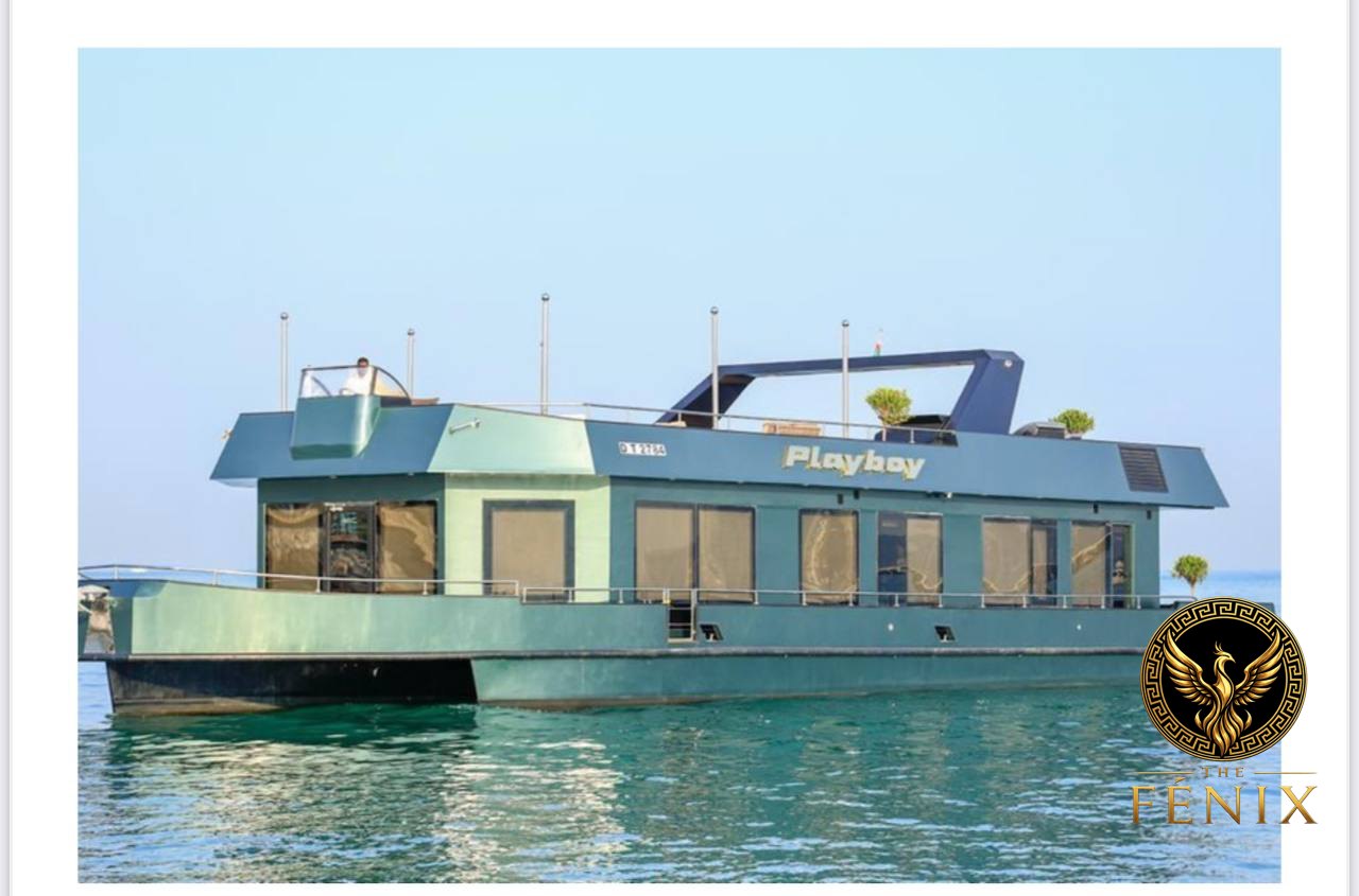 Explorer Goldeon Playbossa 104 Yacht